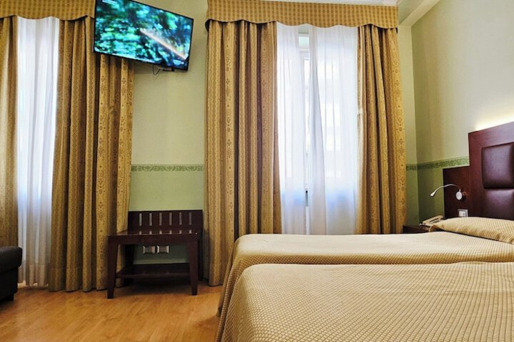 Room 30 of 67