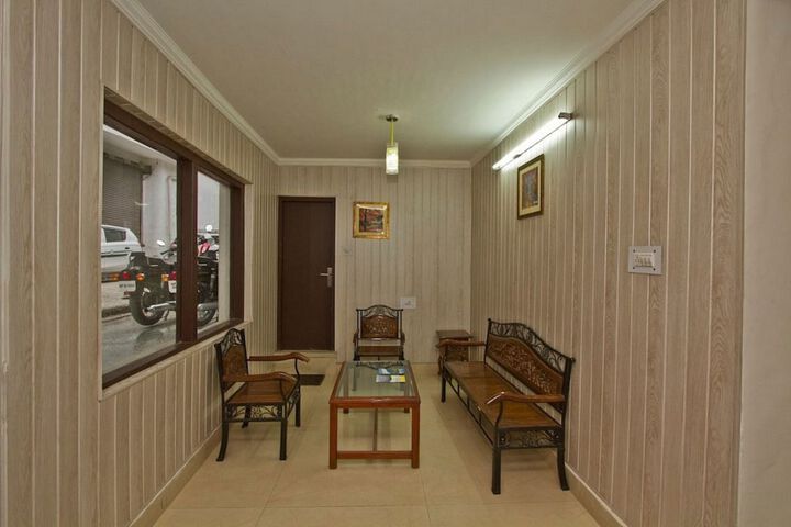 Room 8 of 8
