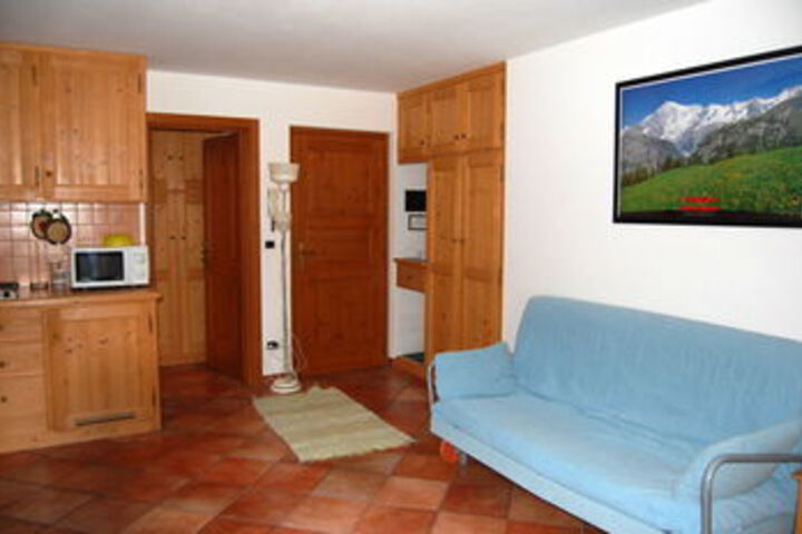 Room 18 of 24