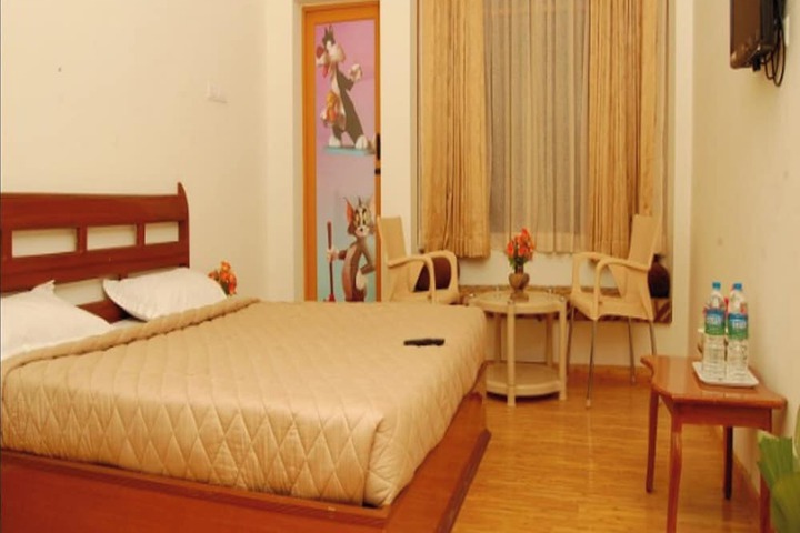 Room 6 of 30
