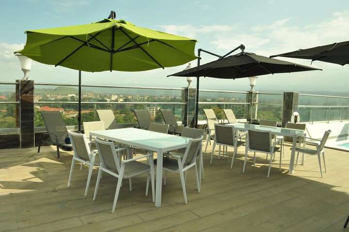 Terrace/Patio 31 of 32