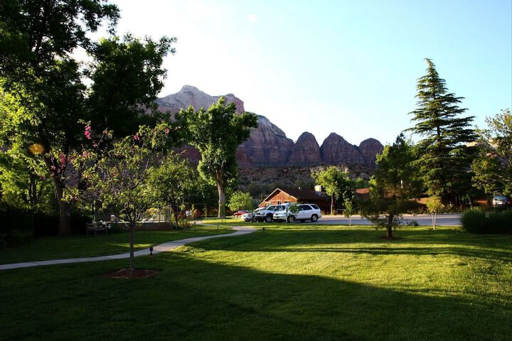 Property Grounds 50 of 55
