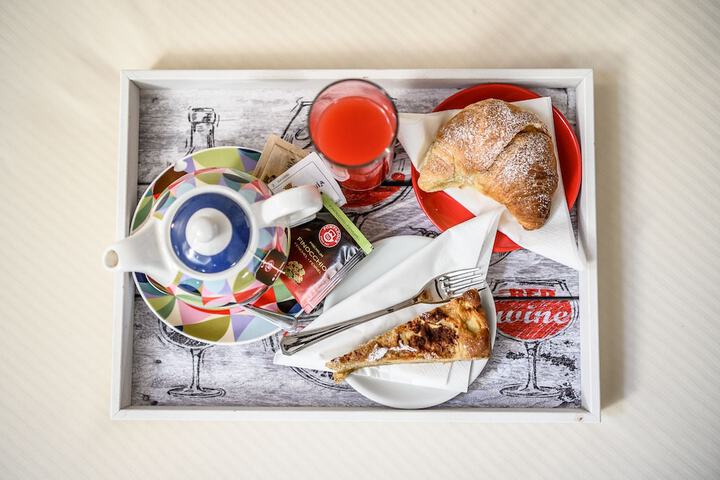 Breakfast/Coffee Service 40 of 43