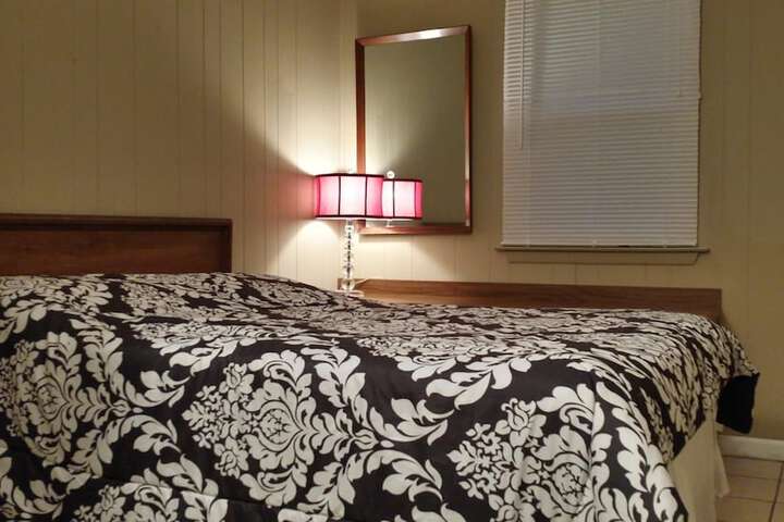 Room 7 of 42