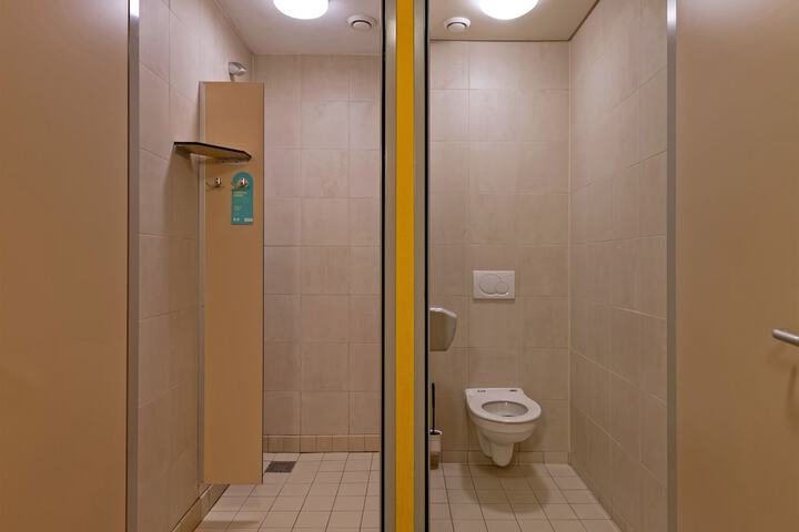 Clean Restrooms