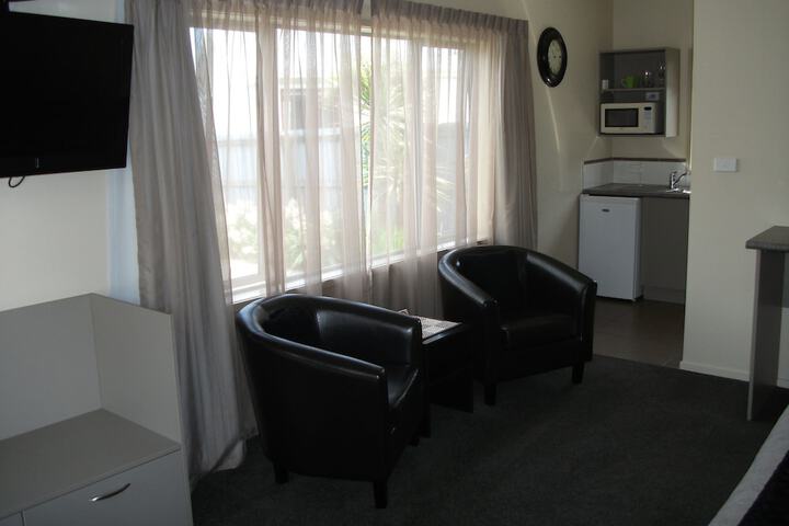Room 4 of 49