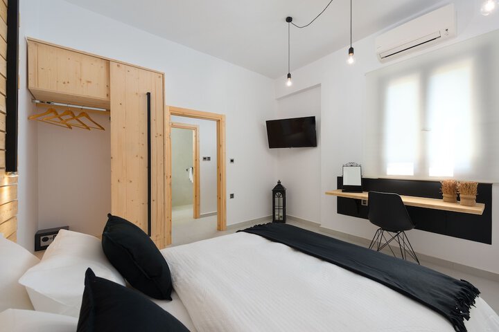 Room 15 of 47
