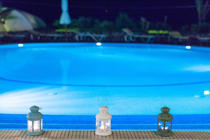 Pool 51 of 108