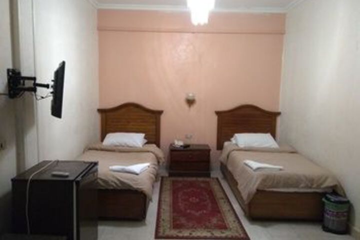 Room 18 of 32