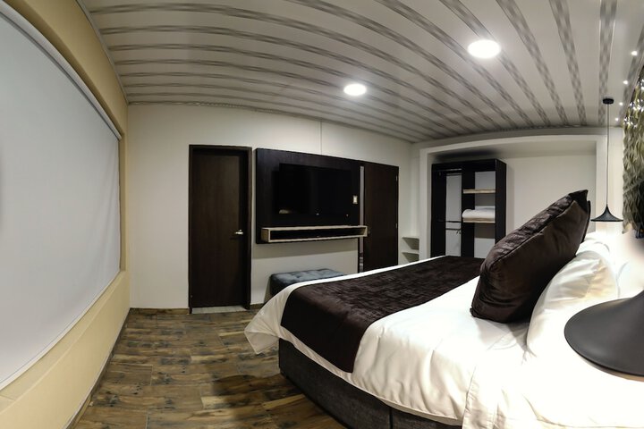 Room 17 of 57