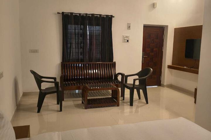 Room 10 of 21