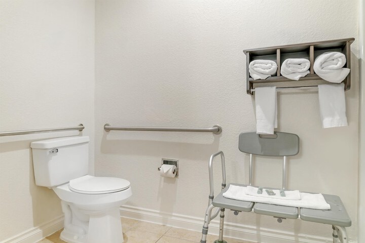 Clean Restrooms