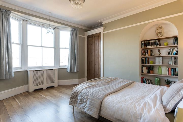 Room 14 of 20