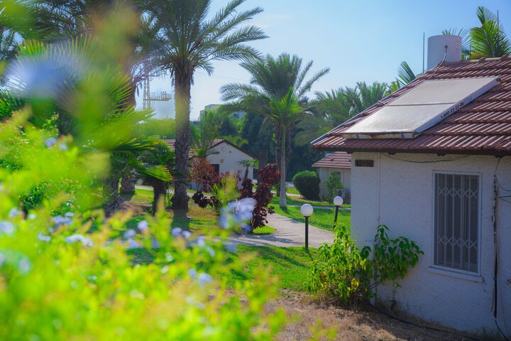 Hotel Exterior 28 of 31