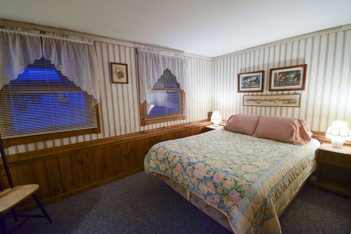 Room 9 of 46