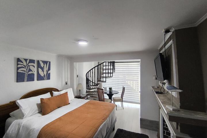 Room 10 of 31