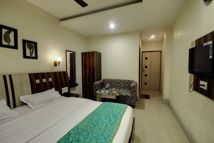 Room 14 of 36
