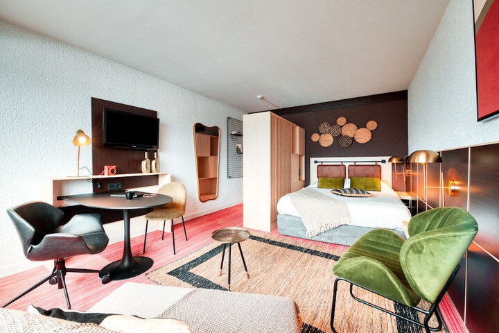 Room 14 of 47