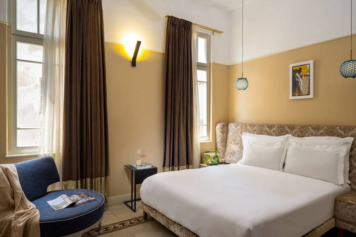 Room 10 of 55