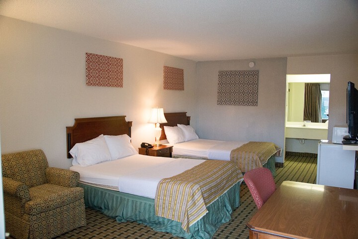 Room 5 of 15