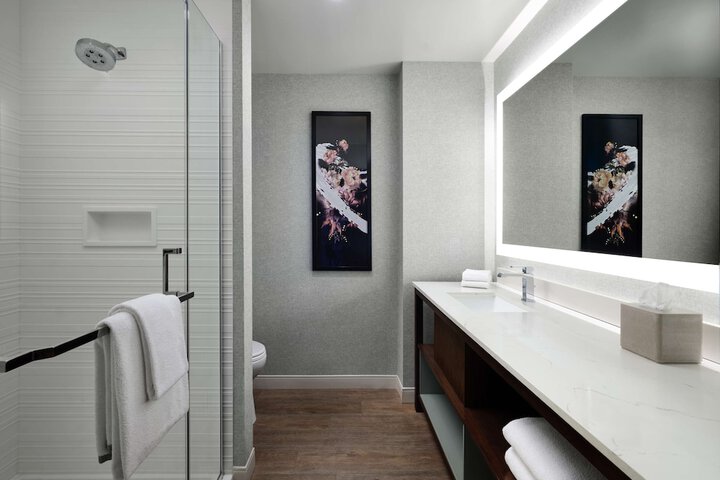 Bathroom shower