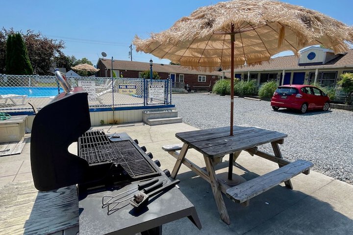 BBQ/picnic area