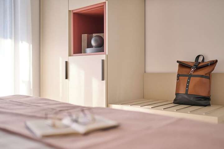 Room 30 of 41