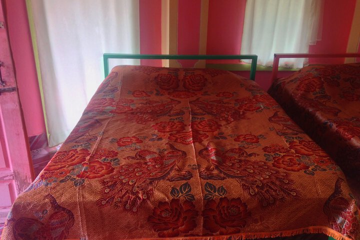 Room 25 of 74