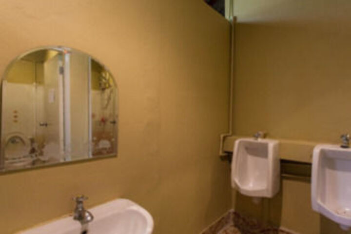 Room 10 of 40