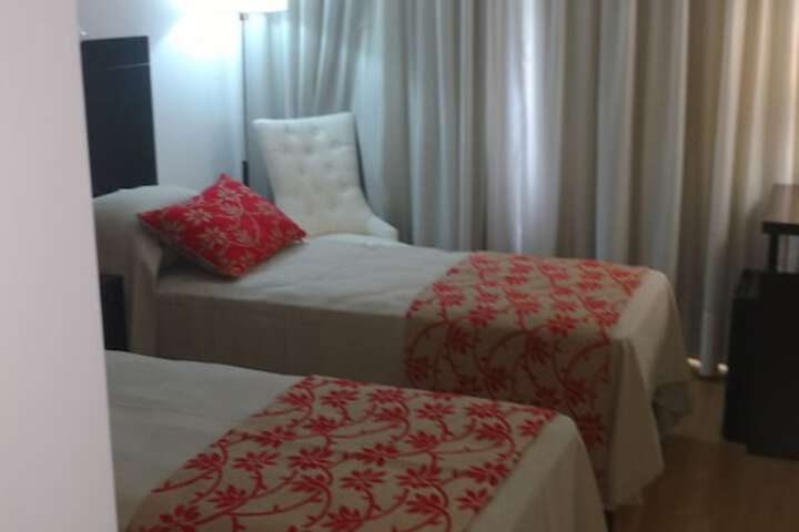Room 12 of 37
