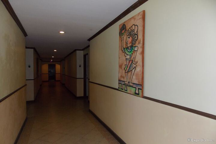Ballroom/Hall 27 of 29