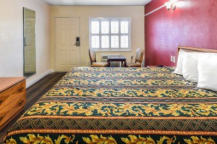 Room 128 of 192