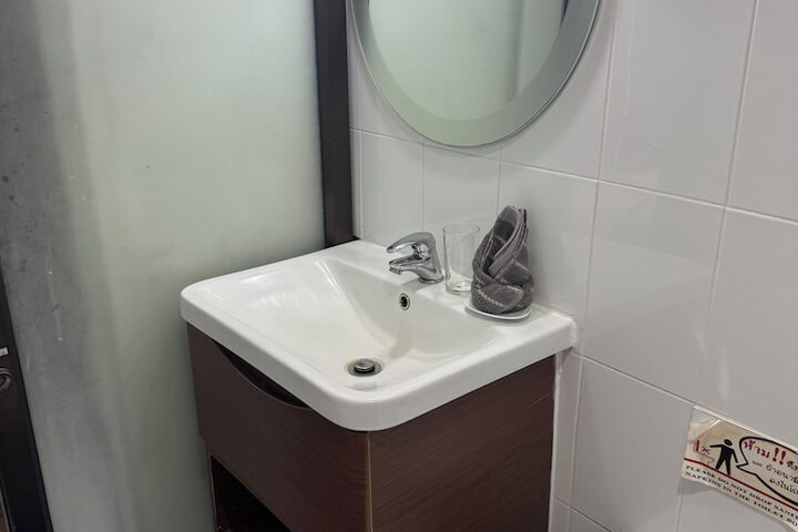 Room 19 of 44