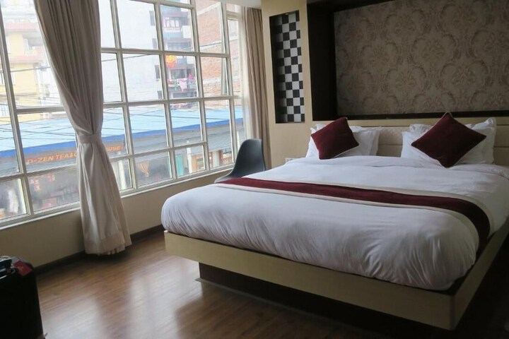 Room 3 of 21