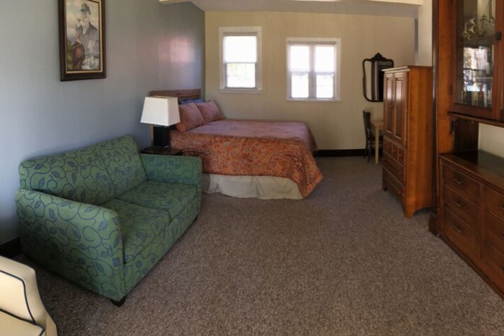 Room 15 of 146