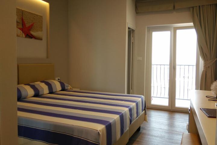 Room 20 of 82