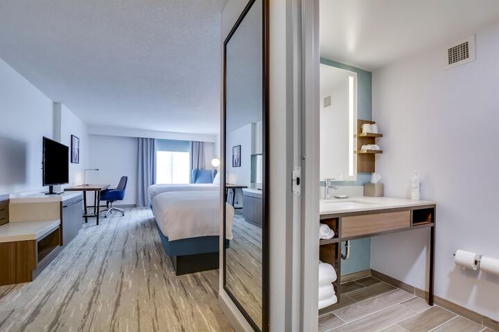 Room 45 of 97