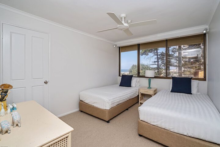Room 4 of 131