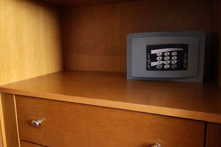 Room 76 of 105