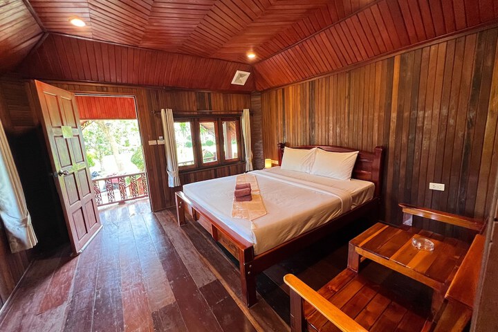 Room 22 of 153