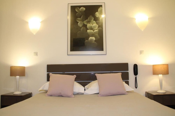 Room 17 of 43