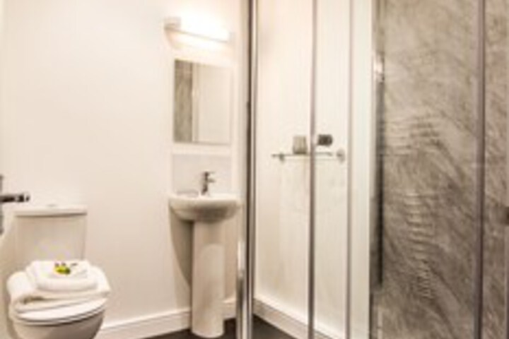 Room 2 of 14