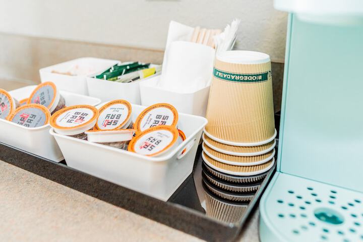 Breakfast/Coffee Service 90 of 143