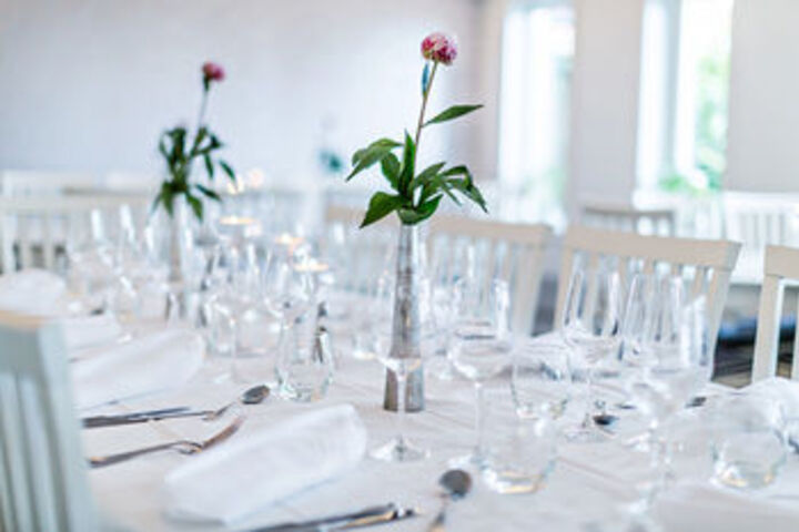 Dining 19 of 20
