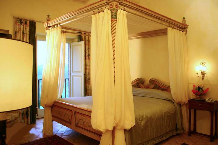 Room 7 of 41