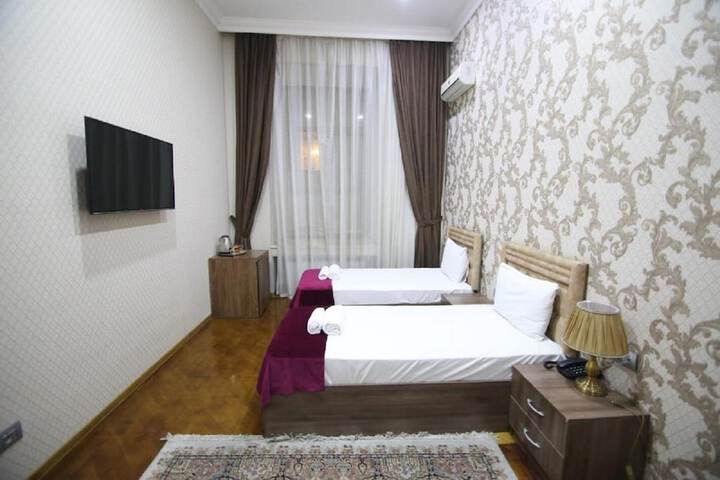 Room 10 of 70