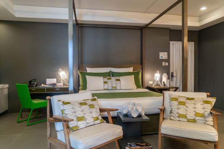 Room 7 of 42