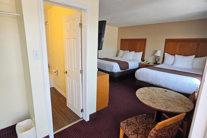 Room 7 of 38