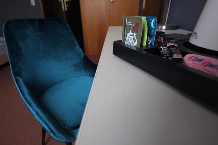 Room 4 of 15