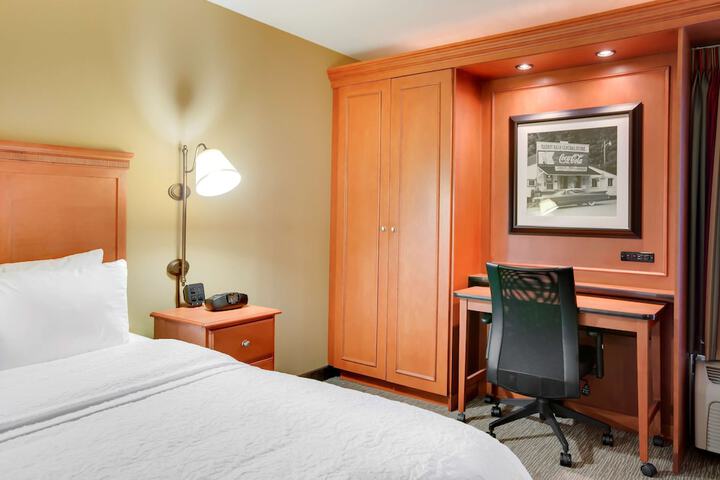 Room 15 of 46